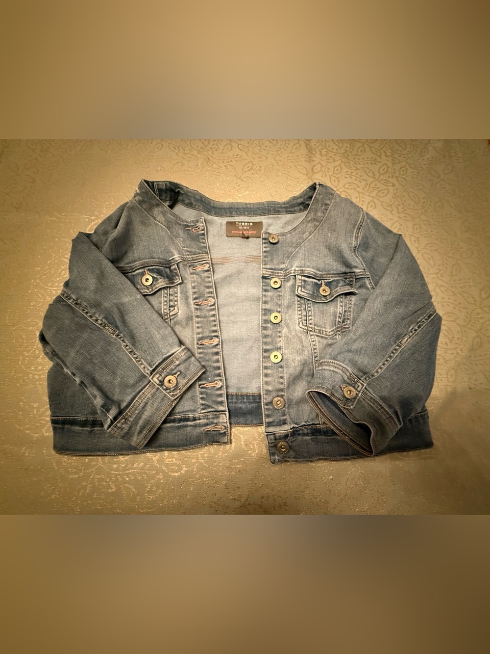 Torrid Size 2 Cropped Denim Jacket Medium Wash Stretch Jean Jacket Plus Size 2X